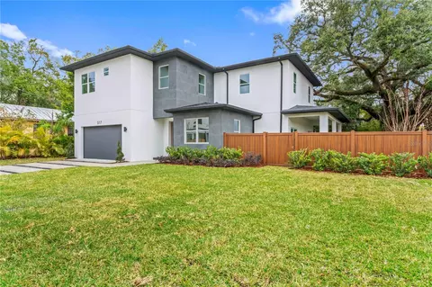 517 W Plaza Pl, Tampa, FL 33602