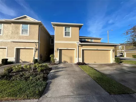 2104 Lennox Dale Ln, Brandon, FL 33510