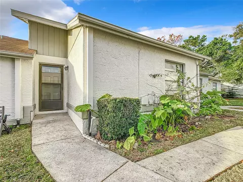 11747 Spring Tree Ln, Port Richey, FL 34668