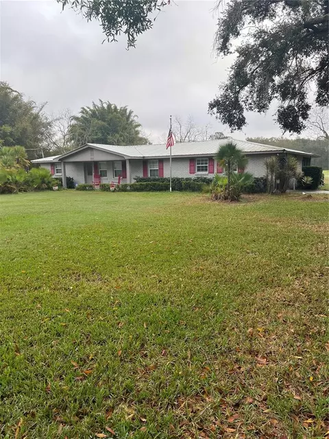 215 N Webb Rd, Plant City, FL 33566