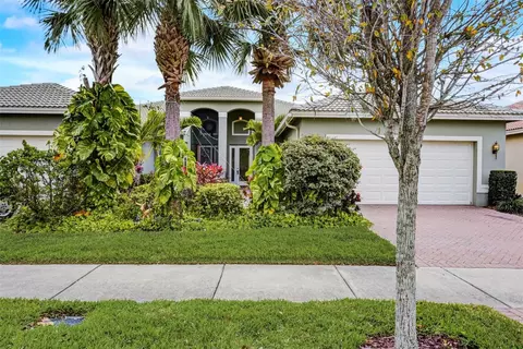 15822 Aurora Lake Cir, Wimauma, FL 33598