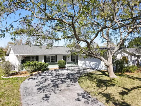 10517 Orange Grove Dr, Tampa, FL 33618