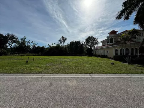 1660 Assisi Dr #15, Sarasota, FL 34231