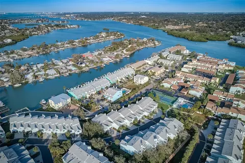 538 Garland Cir, Indian Rocks Beach, FL 33785
