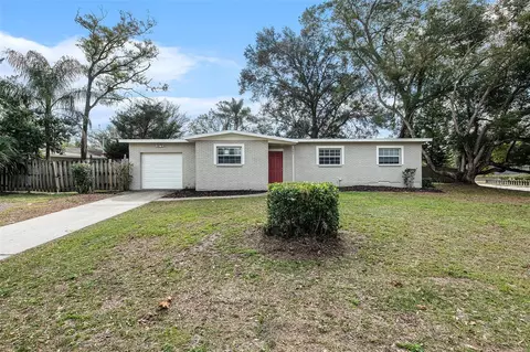 201 Deer Park Ave, Temple Terrace, FL 33617