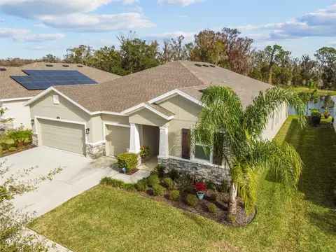 7142 Steer Blade Dr, Zephyrhills, FL 33541