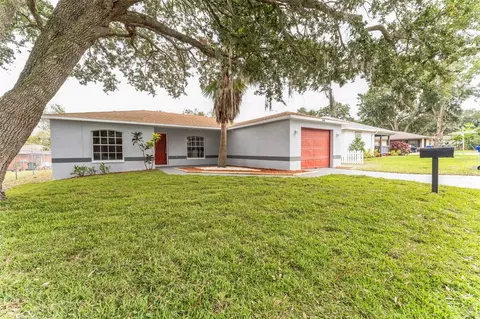 1611 Fruitwood Dr, Lakeland, FL 33805