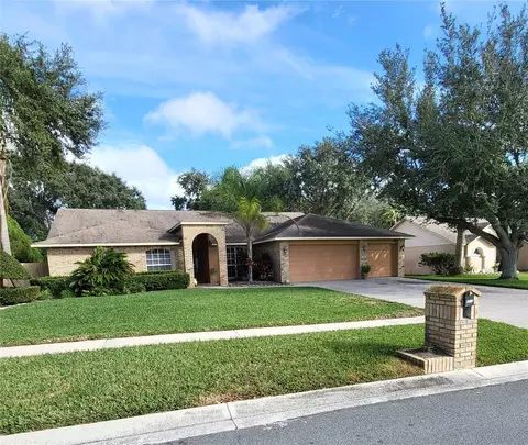 3910 Appletree Dr, Valrico, FL 33594