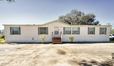 3015 Jerry Smith Rd, Dover, FL 33527