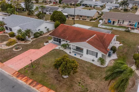 1511 Belle Glade Ave, Sun City Center, FL 33573