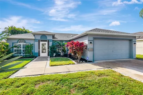 4202 Kingsfield Dr, Parrish, FL 34219