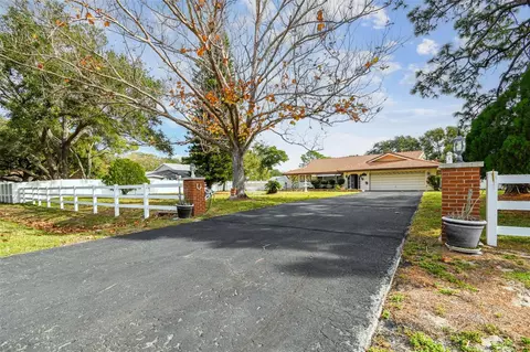 1781 Kenesaw Ln, Clearwater, FL 33765