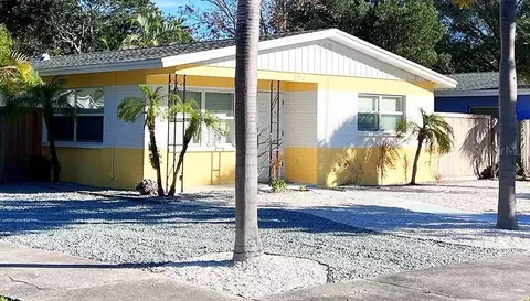 1302 55th St S, Gulfport, FL 33707