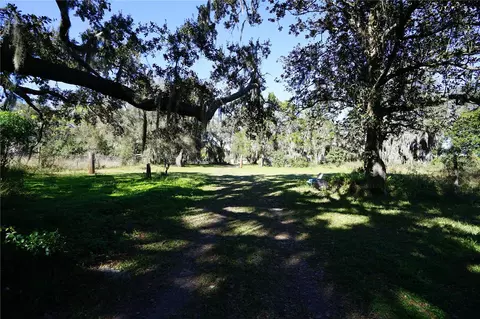 940 Tanner Rd, Plant City, FL 33566