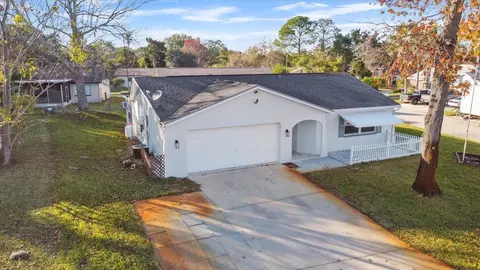 12815 Winding Way, Hudson, FL 34667
