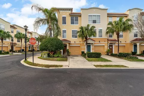 5633 Gaspar Oaks Dr, Tampa, FL 33611