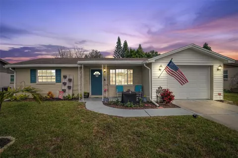 1182 Chelsea Ln, Holiday, FL 34691