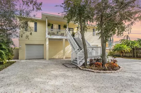 3124 Phoenix Ave, Oldsmar, FL 34677