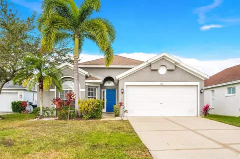 936 Addison Dr NE, Saint Petersburg, FL 33716