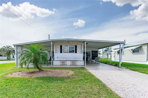 5227 Vera St, Zephyrhills, FL 33542