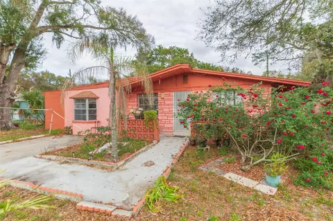 5521 Golden Dr, Tampa, FL 33634