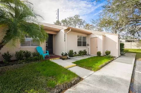 3728 Sailmaker Ln, Holiday, FL 34691