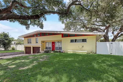 1806 Meadow Ln, Clearwater, FL 33764