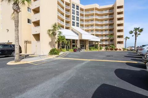 421 S Atlantic Ave #201, New Smyrna Beach, FL 32169