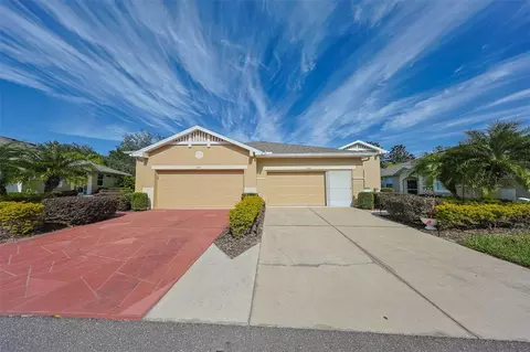 2009 Inverness Greens Dr #24, Sun City Center, FL 33573