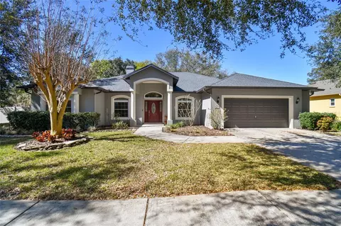 2212 Heritage Crest Dr, Valrico, FL 33594