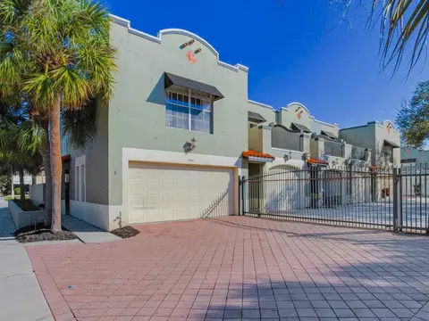 2912 W Gandy Blvd #A, Tampa, FL 33611