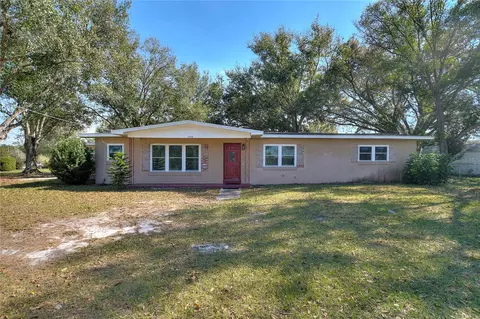 148 E Lake Deer Dr, Winter Haven, FL 33880