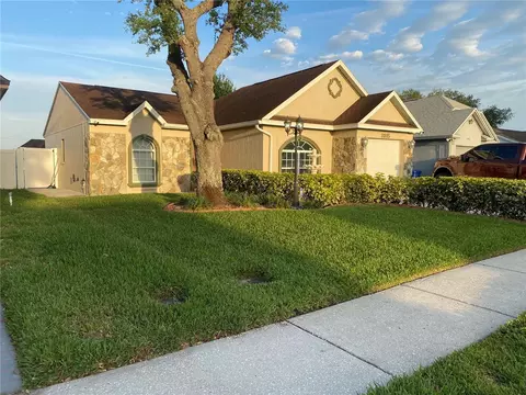 8315 Paddlewheel St, Tampa, FL 33637