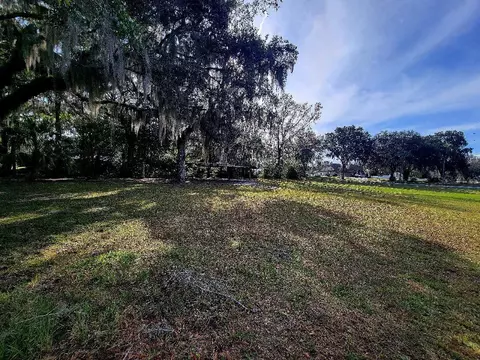 10691 N Northcut Ave, Crystal River, FL 34428
