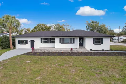 722 Lake Martha Dr NE, Winter Haven, FL 33881