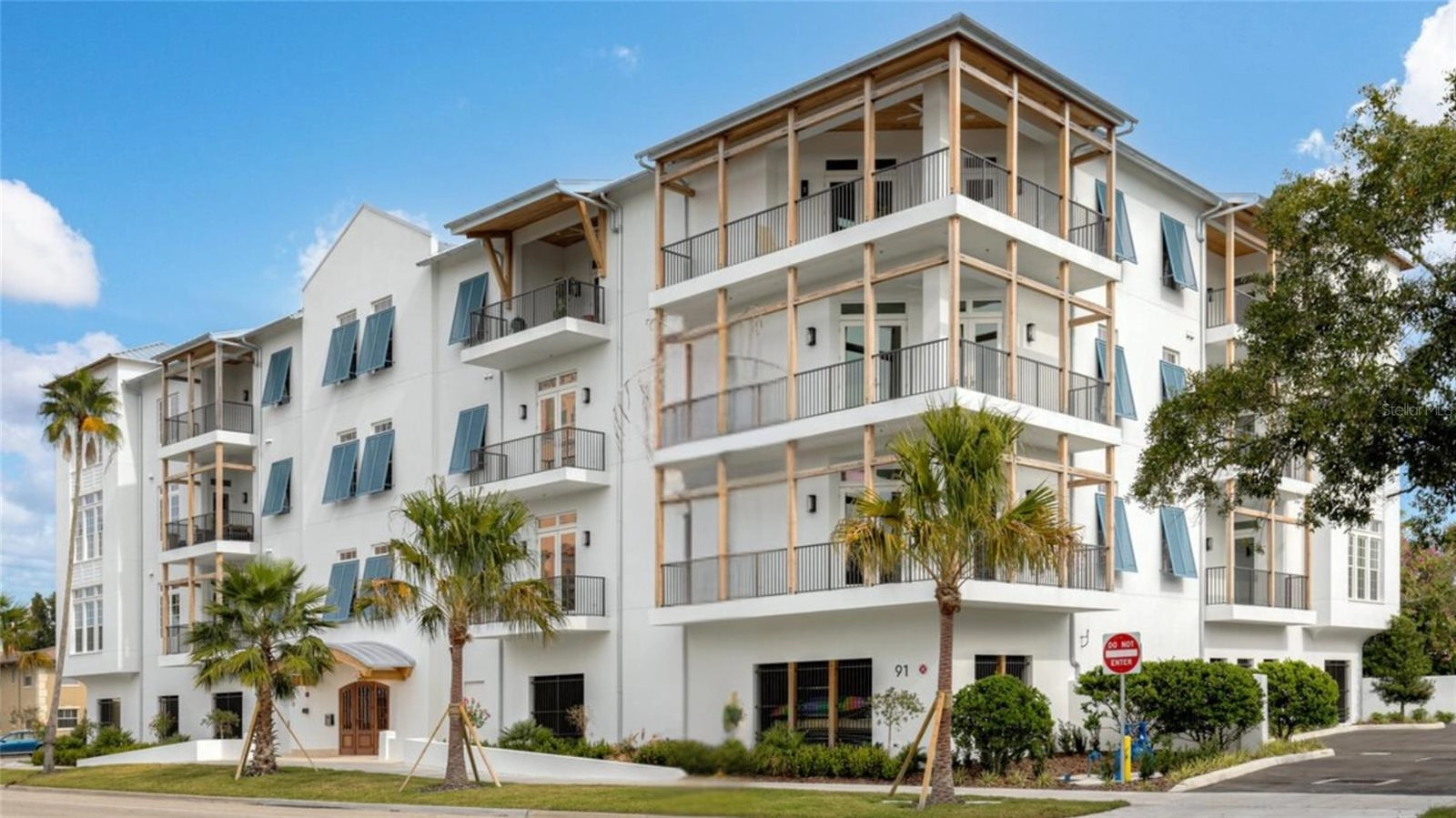 91 Davis Blvd Unit 202