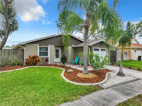 790 Arthurs Ct, Tarpon Springs, FL 34689