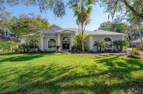 8902 Eagle Watch Dr, Riverview, FL 33578