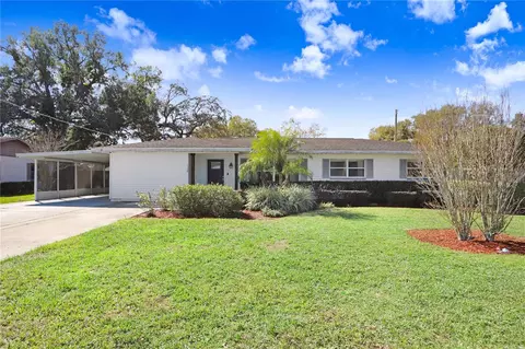 1520 W Palm Cir, Valrico, FL 33596