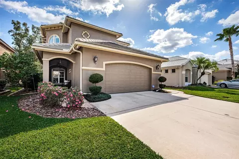 5320 Avenal Dr, Lutz, FL 33558