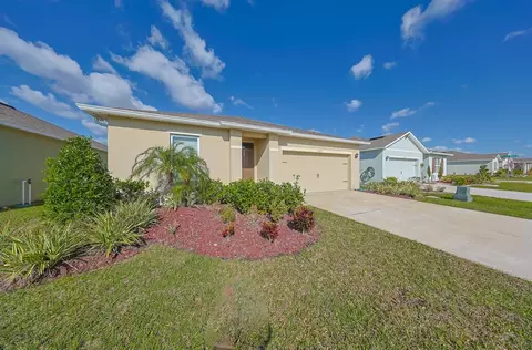 5394 Arlington River Dr, Lakeland, FL 33811