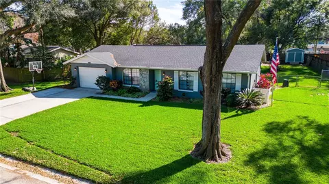 5303 Cindy Kay Dr, Plant City, FL 33566