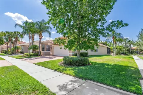 5052 Sandy Brook Cir, Wimauma, FL 33598