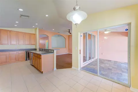 422 Down Pine Dr, Seffner, FL 33584 photo 19