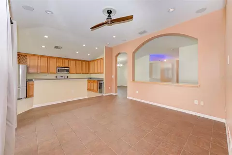 422 Down Pine Dr, Seffner, FL 33584 photo 11