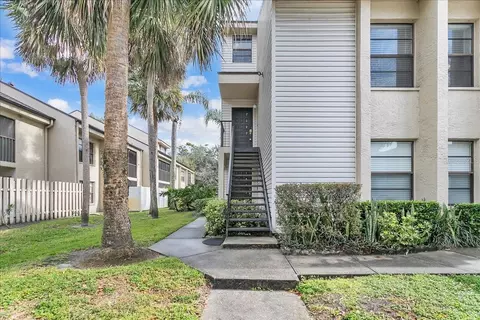 7827 Niagara Ave #2121, Tampa, FL 33617