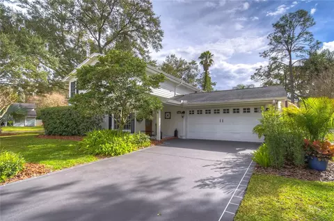 4602 Farmhouse Dr, Tampa, FL 33624