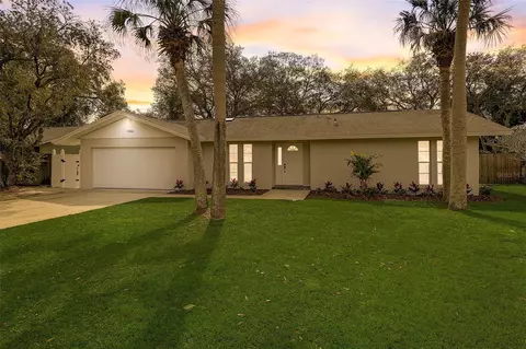 9488 88th Ter, Seminole, FL 33777