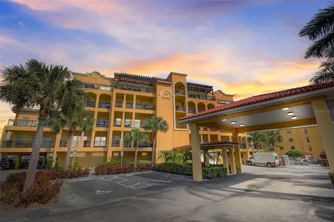 10315 Gulf Blvd #101, Treasure Island, FL 33706