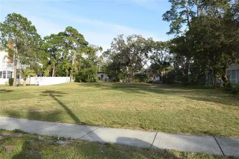 307 Edgewater Dr, Dunedin, FL 34698